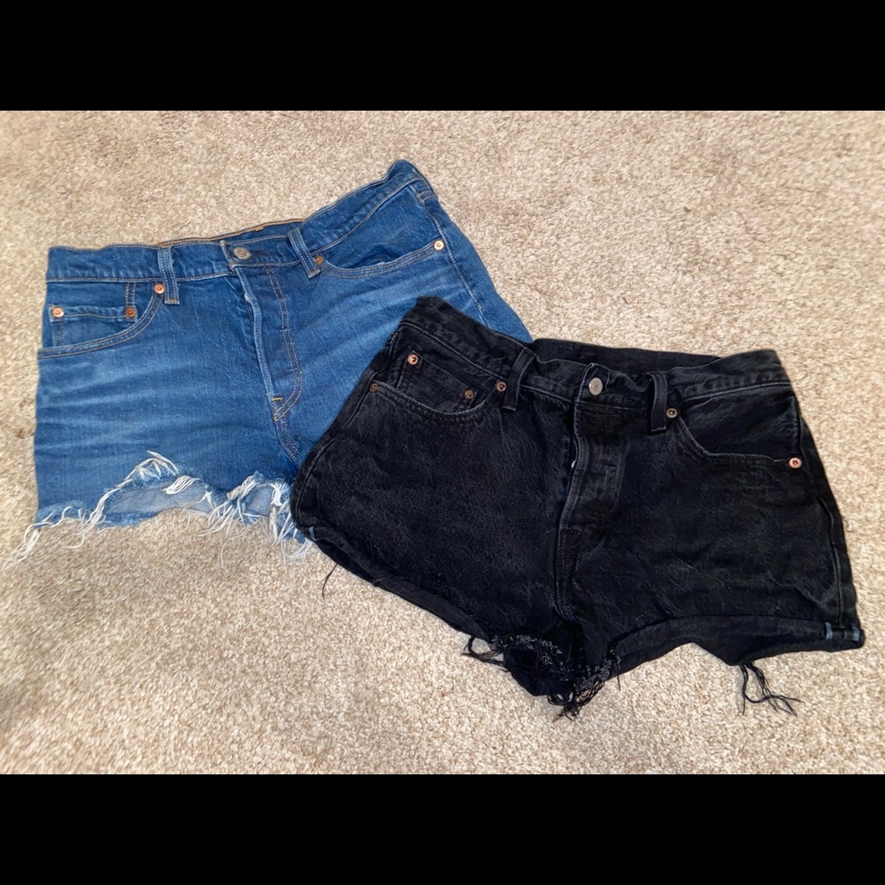 Size 28 Levi 501 Shorts